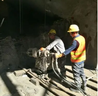 通城水下抗分散灌浆料特点 水下不分散注浆料介绍